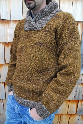 Sweater de hombre, teñido con tintes naturales,(cebolla) lana 100% de oveja.